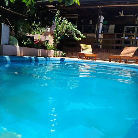 Hostel & Posada Noelia Puerto Iguazú Zewnętrze zdjęcie
